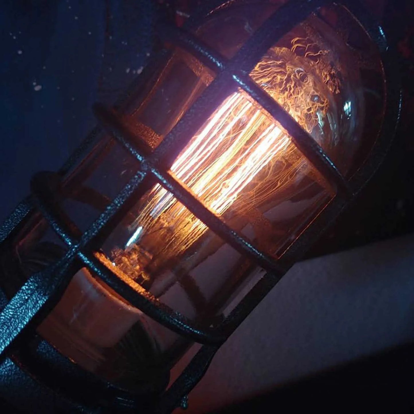 Steampunk Rocket Desk Lamp – Vintage Industrial Night Light
