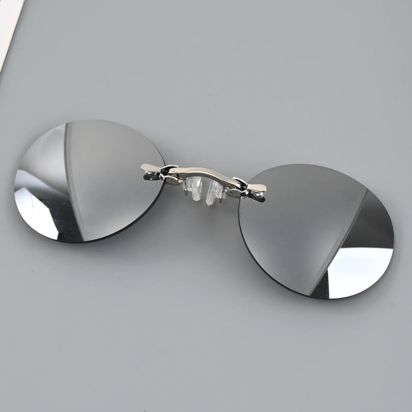 Ultralight Rimless Retro Round Clip On Nose Sunglasses