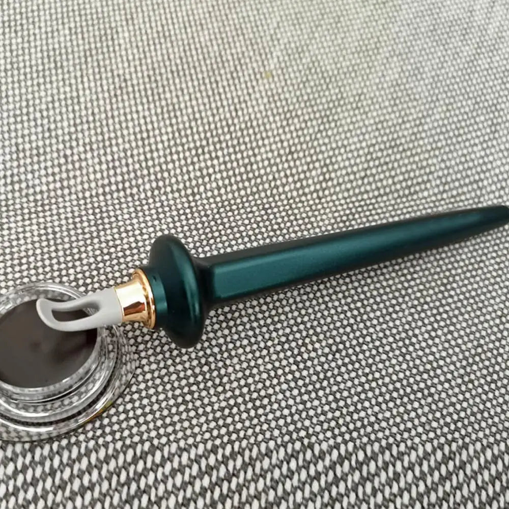 FLAWLESS EYELINER TOOL
