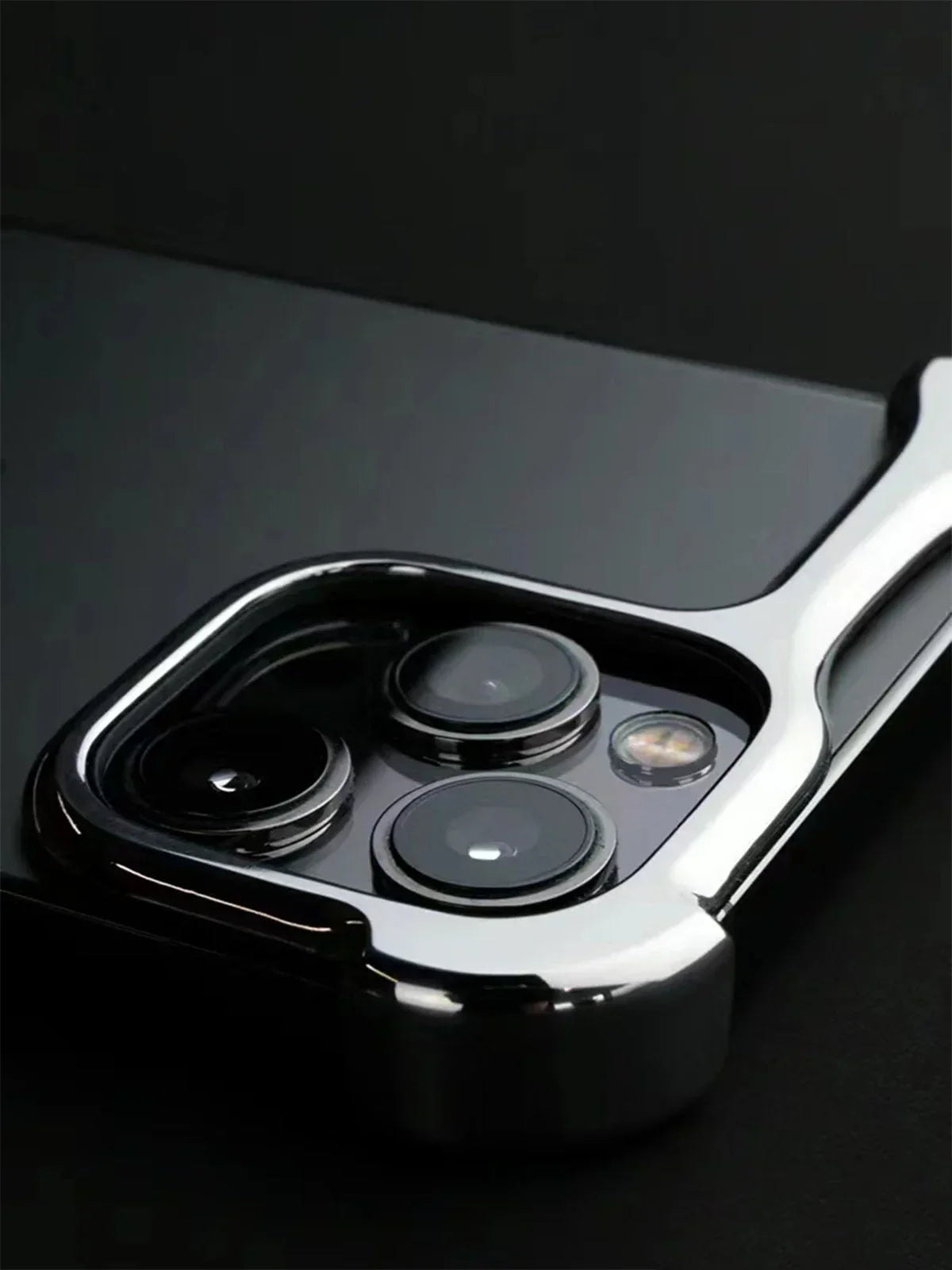 Invisa Case
