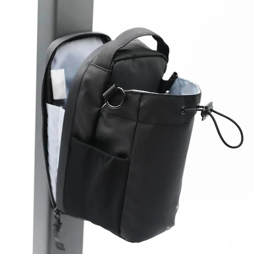 Fitness portable bag with magnet