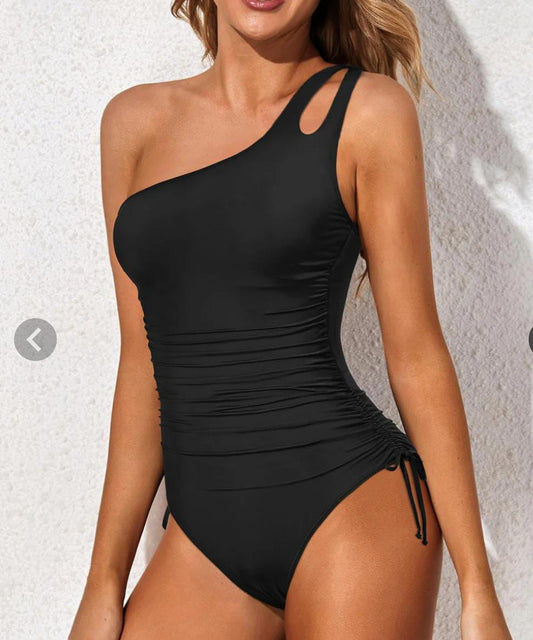 ONE SHOULDER SWIMSUIT