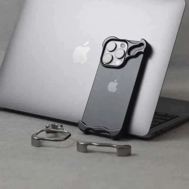 Invisa Case
