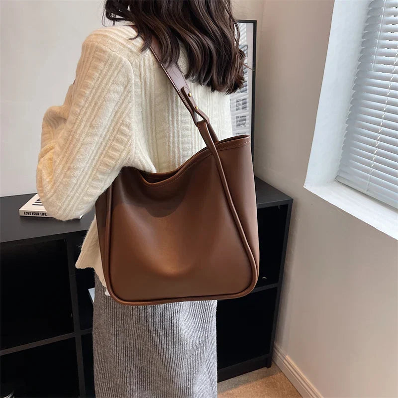 Nora Slouchy Tote