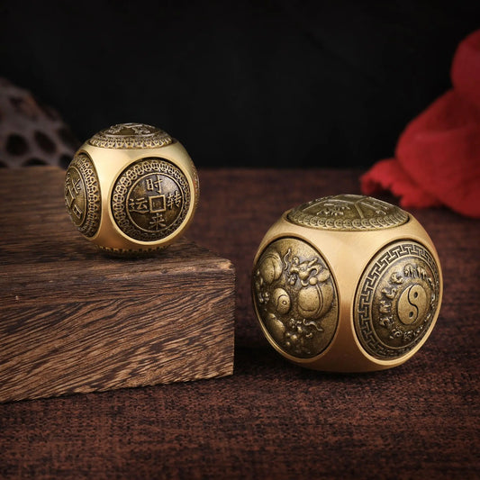 Brass Spherical Magic Cube Six-Sided Spinning To Play Decompression Handle Piece Pure Copper Ornaments Fingertip Gyroscope Decompression
