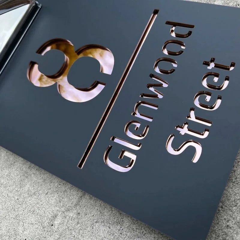 PERSONALIZED SOLAR MODERN DOOR PLAQUE