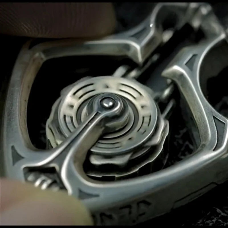 Shuttler Mechanical Rotatable Gear Pendant Necklace